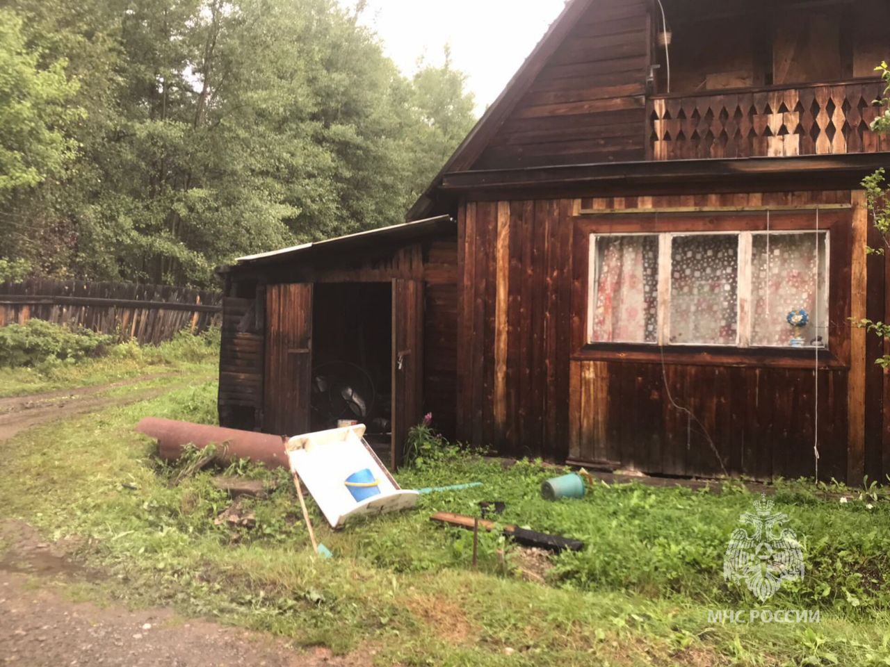 В садоводстве "Восход" в Иркутском районе за ночь дважды подожгли один дом