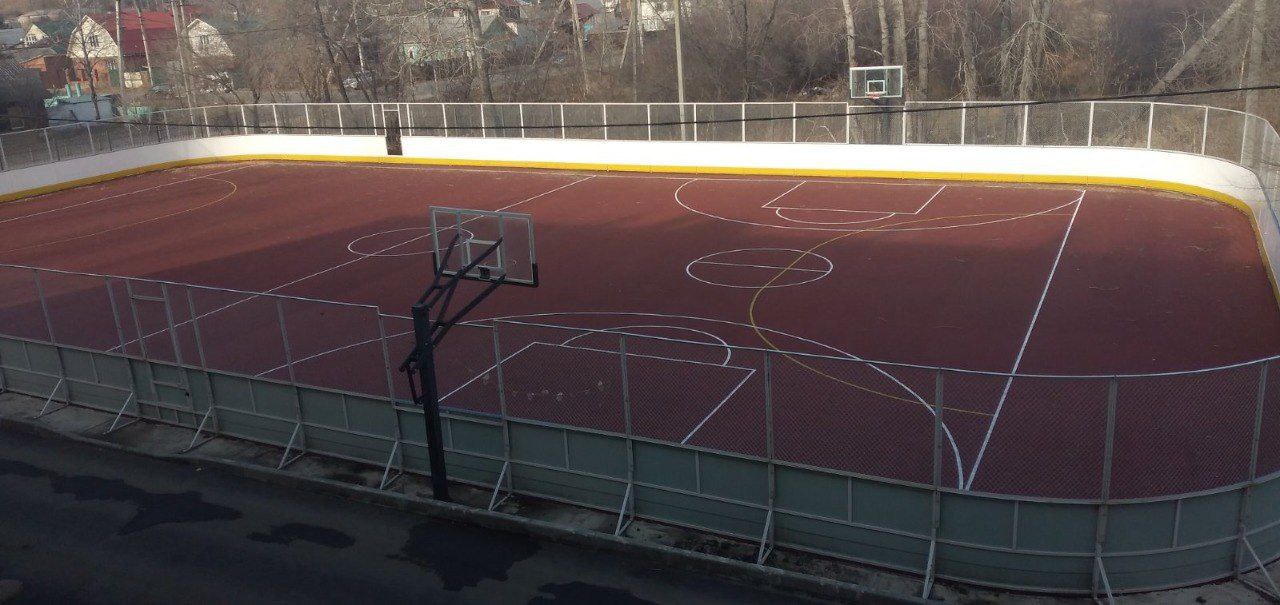 В школах и гимназиях Иркутска обновили спортивные площадки
