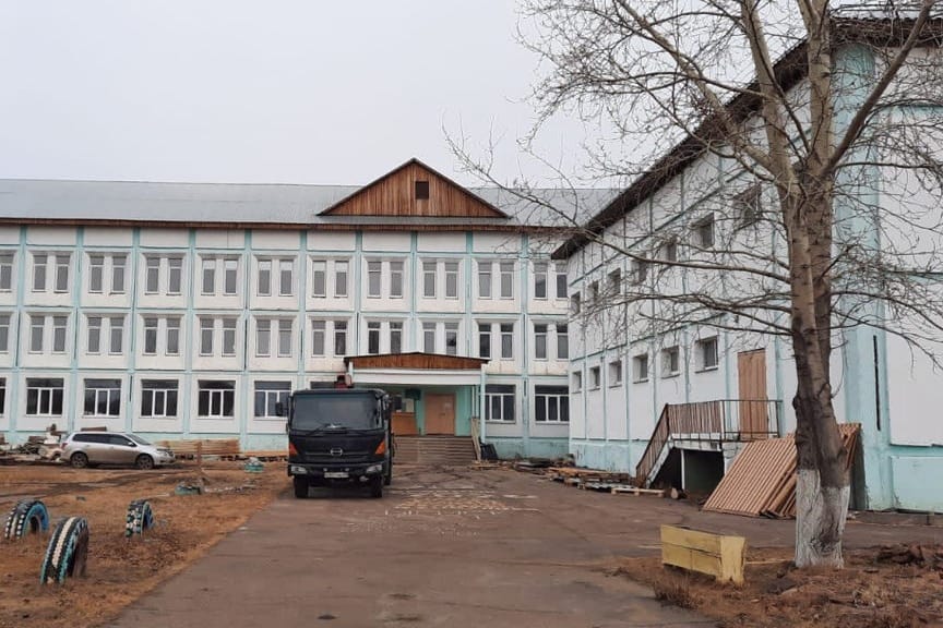 В школе №1 в Балаганске к сентябрю завершат двухлетний капитальный ремонт
