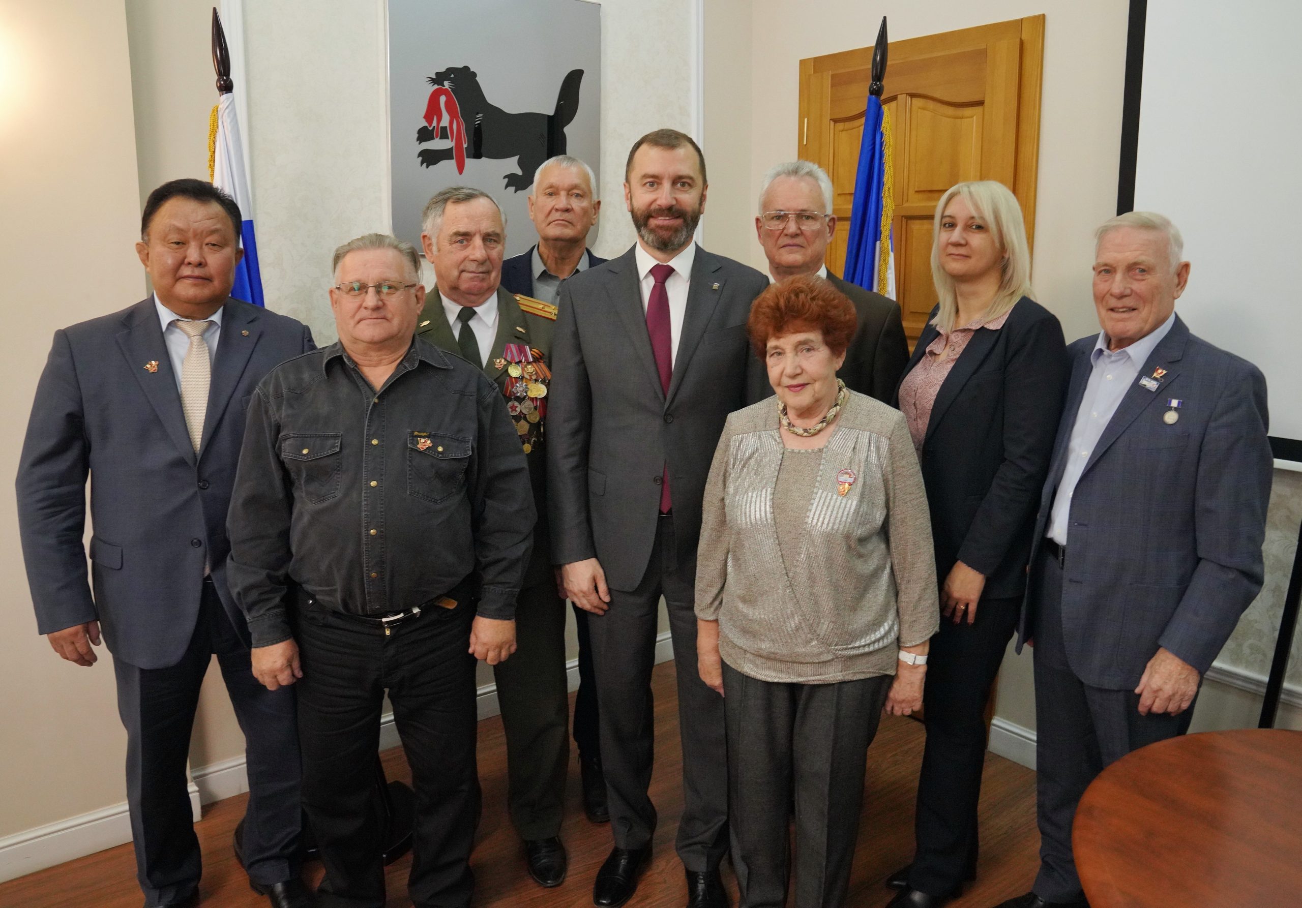 «Ветеранов комсомола» в Иркутске наградили благодарностями Заксобрания за нравственное и патриотическое воспитание молодежи