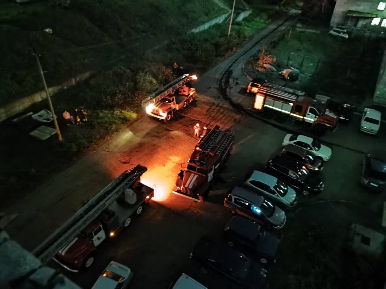18 человек спасли на пожаре в Усть-Илимске вечером 12 сентября