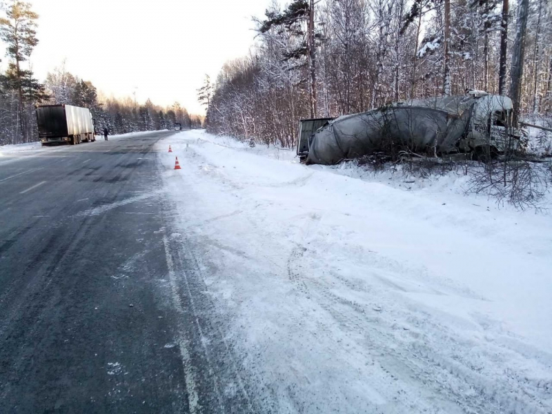 Водитель грузовика погиб в ДТП в Тайшетском районе Иркутской области