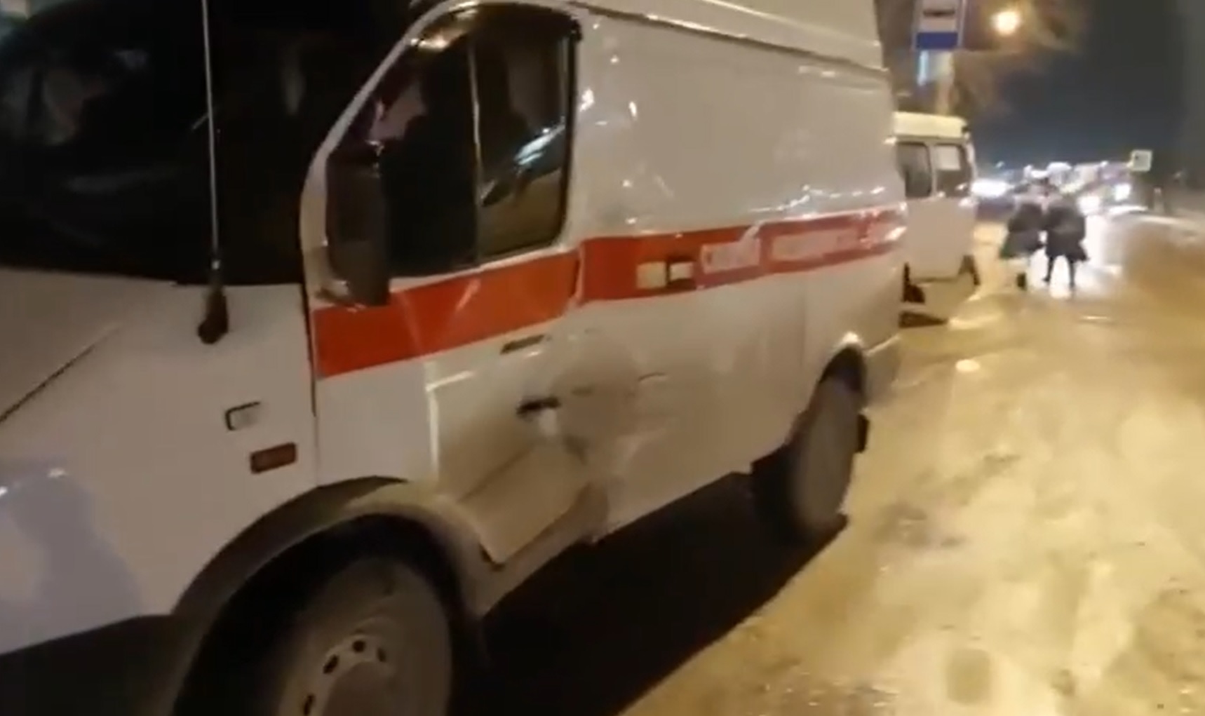 Водитель и два медика получили травмы в столкновении скорой и трамвая в Усолье-Сибирском