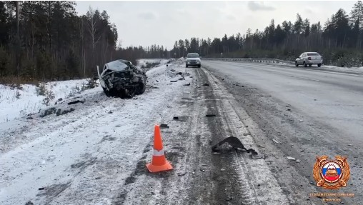 Voditel Oki Pogib Pri Stolknovenii S Furoy Pod Irkutskom