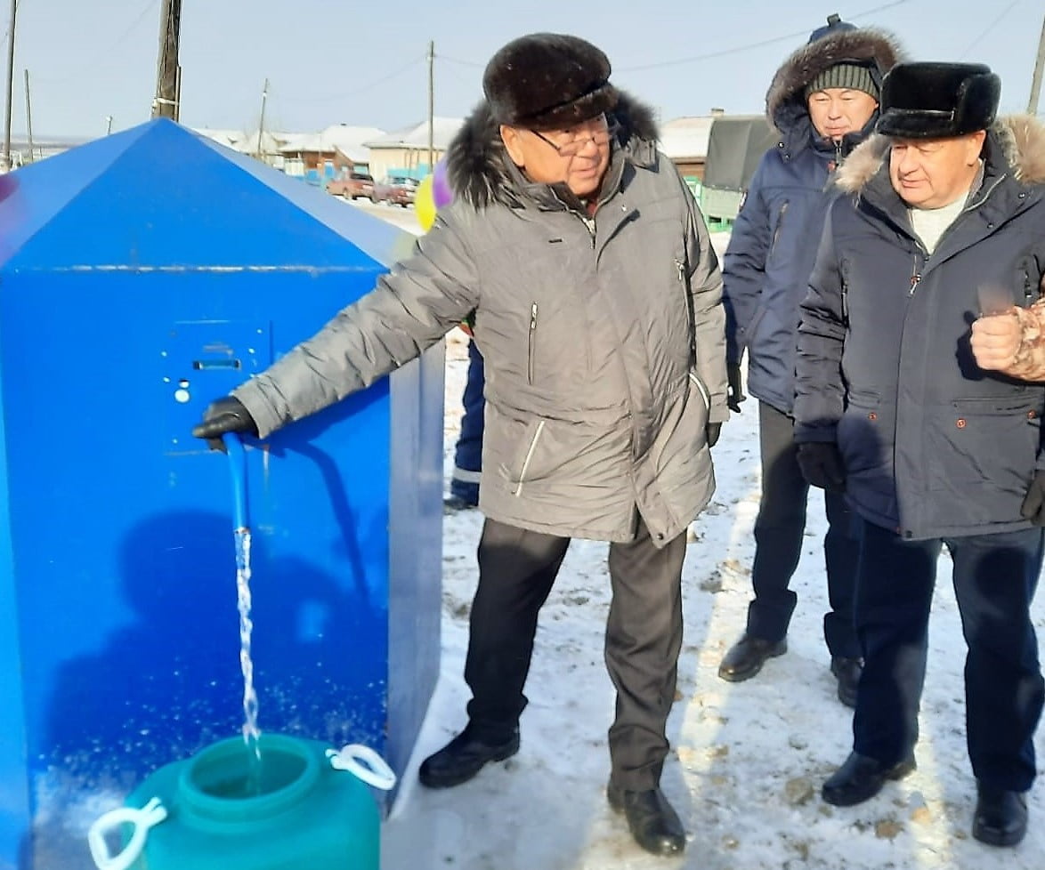 Водозаборные колонки впервые установили в селе Покровка Баяндаевского района