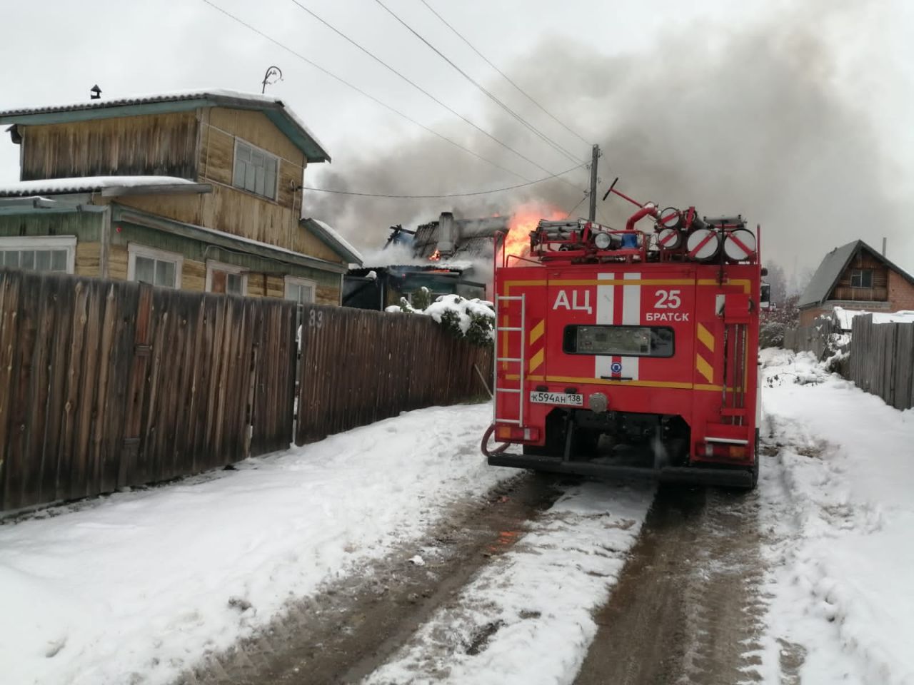Восемь пожаров произошло в Иркутской области за сутки