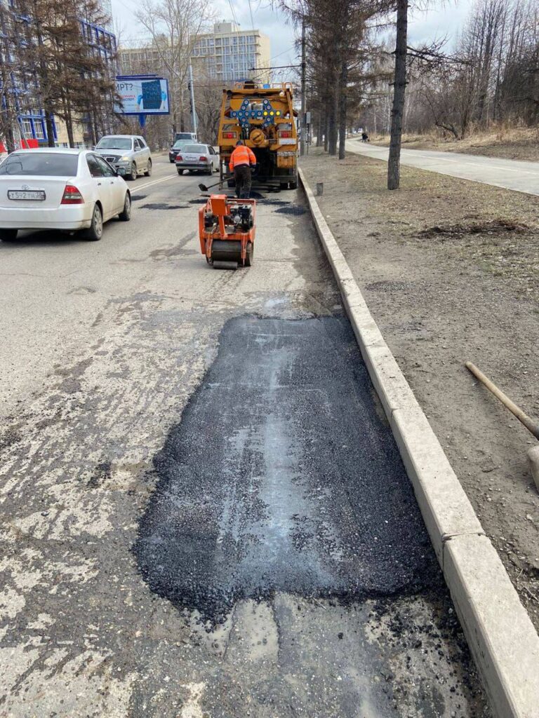 Ямочный ремонт дорог продолжается в Иркутске