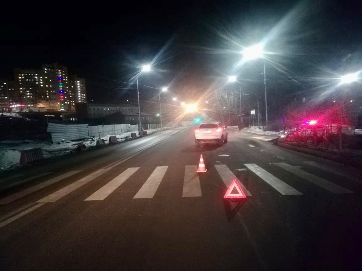 Женщина за рулём иномарки сбила школьника на переходе в Иркутске