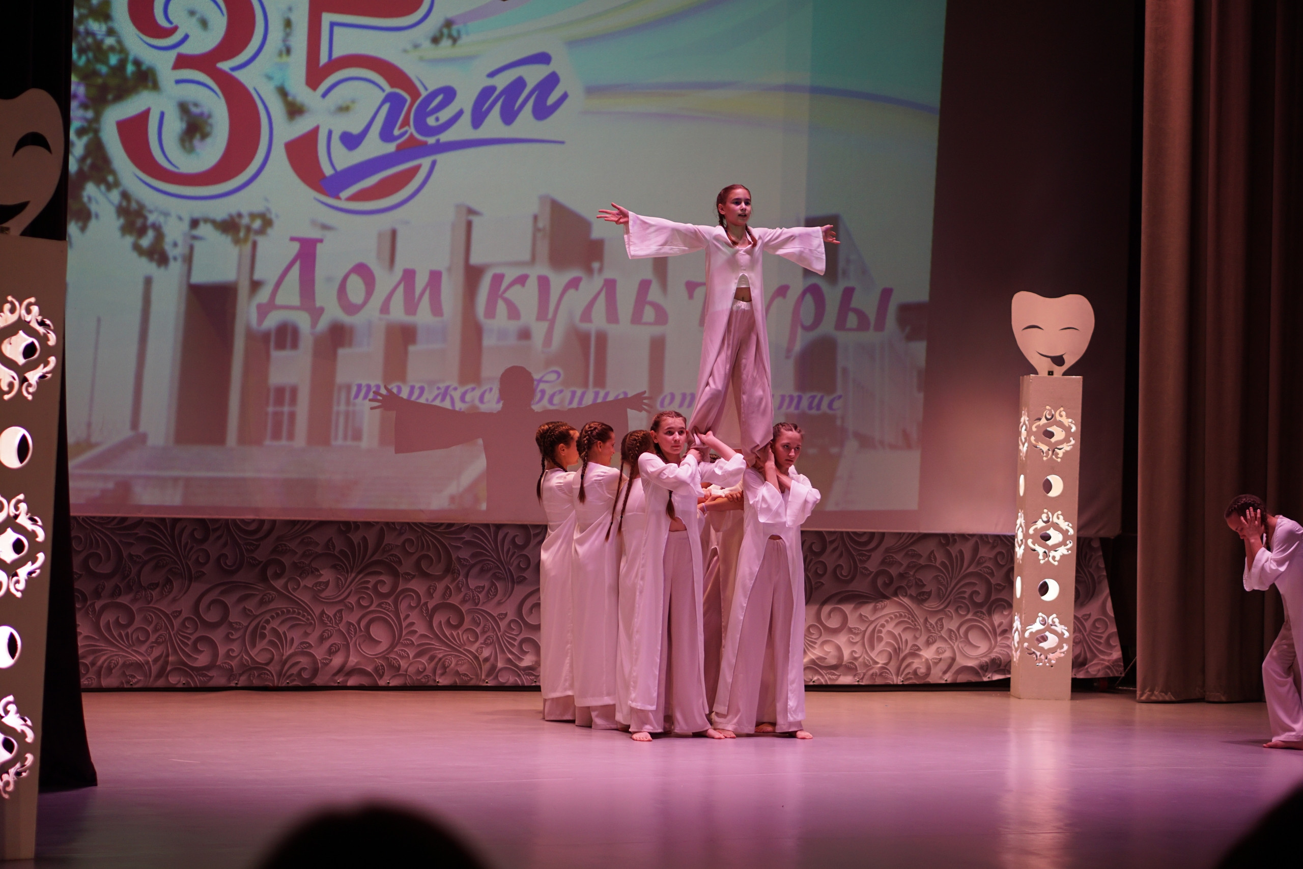 Дом культуры в селе Оёк получил вторую жизнь. Фоторепортаж